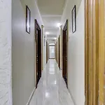 Oyo 74879 Hotel Imperial Palace